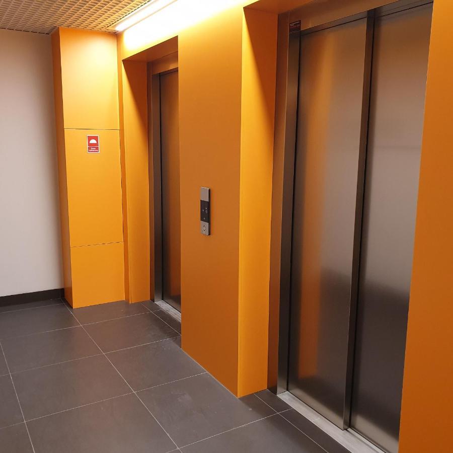 Q Apart Gold-Trzy Pokoje, Manufaktura, Klimatyzacja I Garaz Gratis, Tv Max, Fv, Gwarancja Zadowolenia Łódź Exterior foto