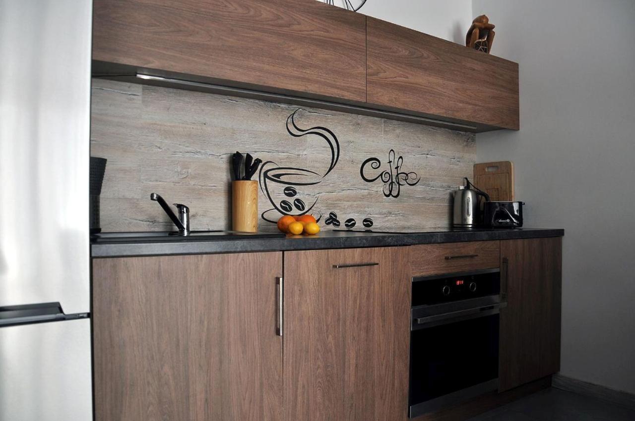 Q Apart Gold-Trzy Pokoje, Manufaktura, Klimatyzacja I Garaz Gratis, Tv Max, Fv, Gwarancja Zadowolenia Łódź Exterior foto
