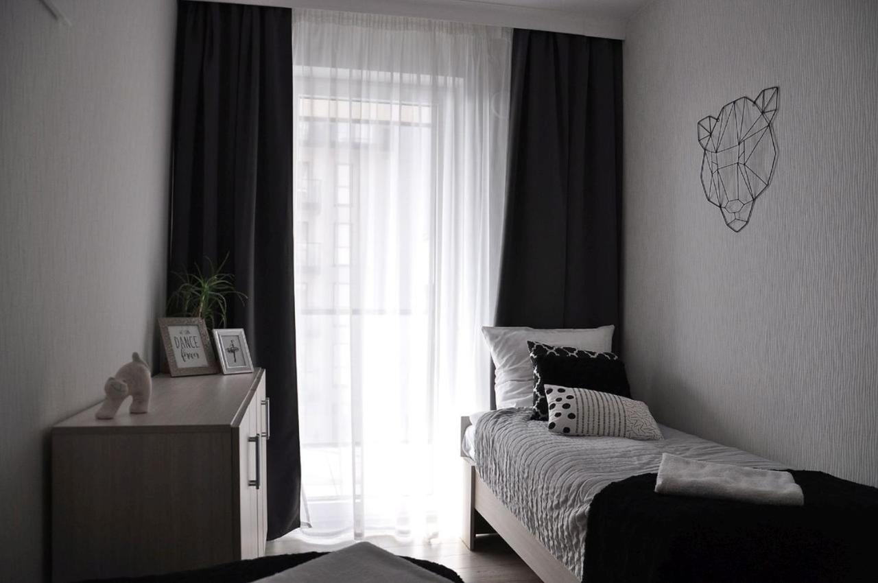 Q Apart Gold-Trzy Pokoje, Manufaktura, Klimatyzacja I Garaz Gratis, Tv Max, Fv, Gwarancja Zadowolenia Łódź Exterior foto
