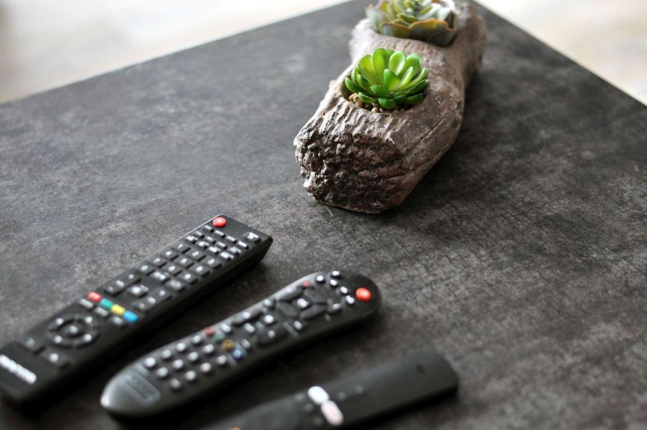 Q Apart Gold-Trzy Pokoje, Manufaktura, Klimatyzacja I Garaz Gratis, Tv Max, Fv, Gwarancja Zadowolenia Łódź Exterior foto