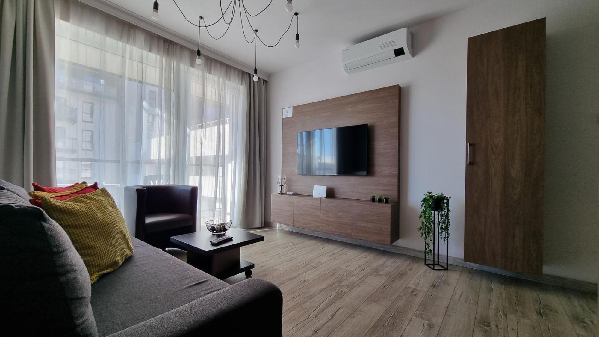 Q Apart Gold-Trzy Pokoje, Manufaktura, Klimatyzacja I Garaz Gratis, Tv Max, Fv, Gwarancja Zadowolenia Łódź Exterior foto