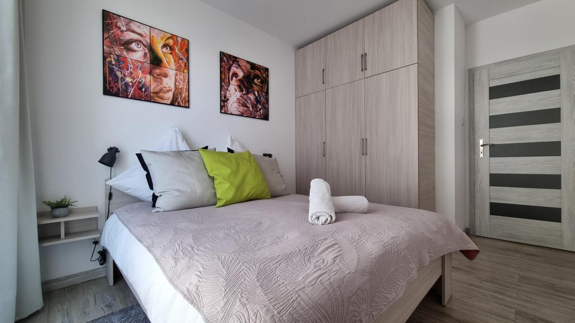 Q Apart Gold-Trzy Pokoje, Manufaktura, Klimatyzacja I Garaz Gratis, Tv Max, Fv, Gwarancja Zadowolenia Łódź Exterior foto