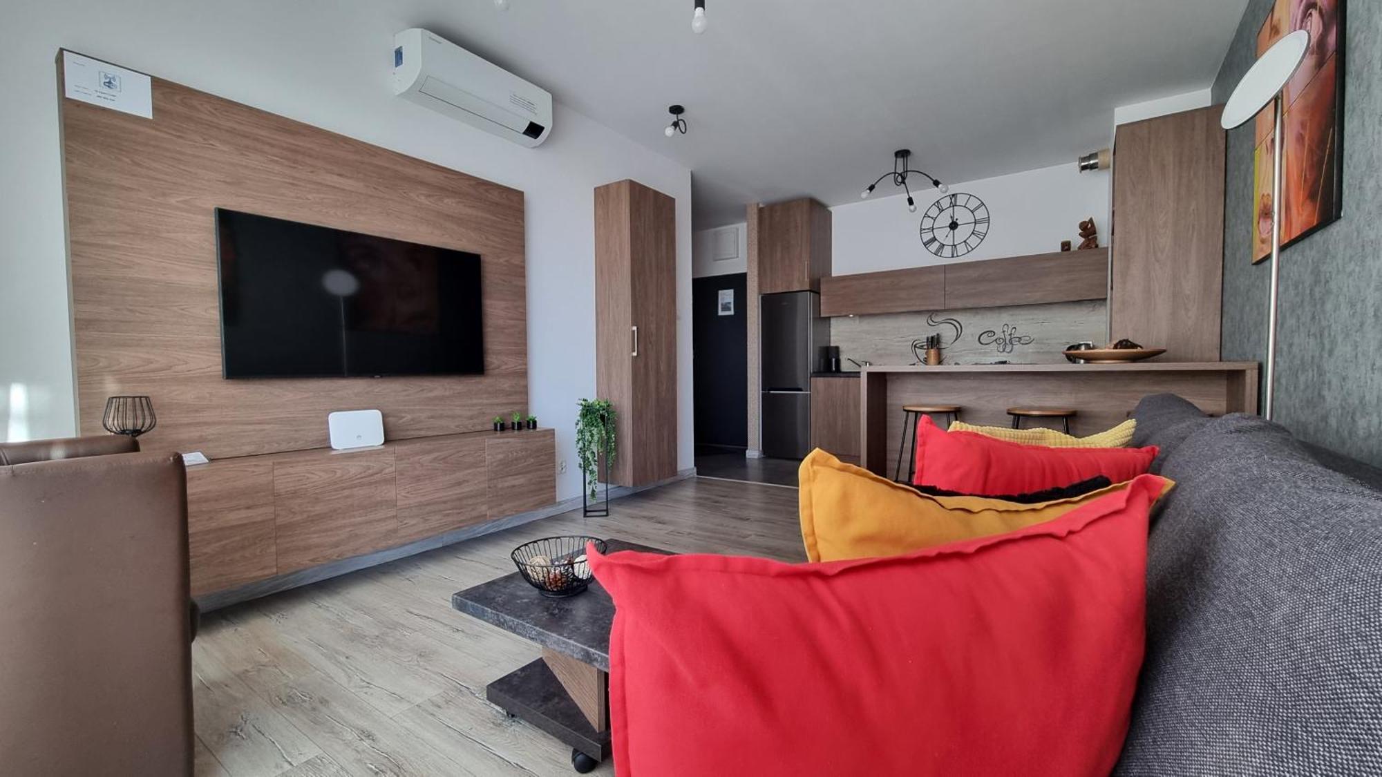 Q Apart Gold-Trzy Pokoje, Manufaktura, Klimatyzacja I Garaz Gratis, Tv Max, Fv, Gwarancja Zadowolenia Łódź Exterior foto